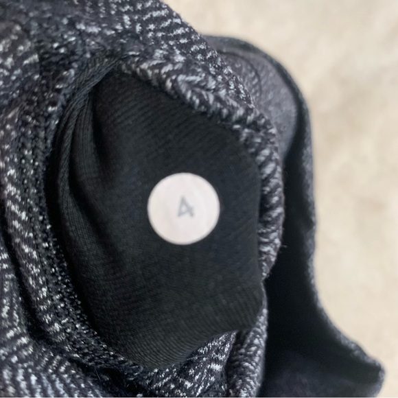Lululemon Grey Herringbone Wunder Under Leggings 4 - Picture 3 of 8